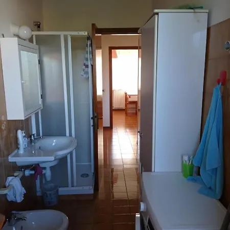 Appartement Riviera Del Conero Centro -parcheggio Privato Terrazzo Coperto Abitabile Numana